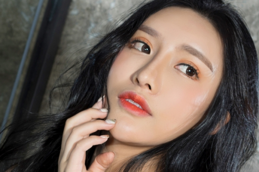 单身女老板个人急征婚(单身女老板急寻白马王子)
